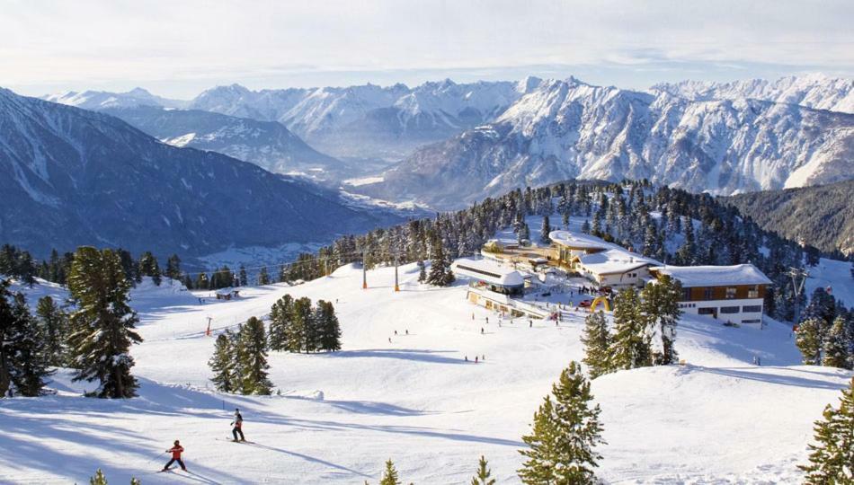 Alpine Appartement Оец Екстериор снимка